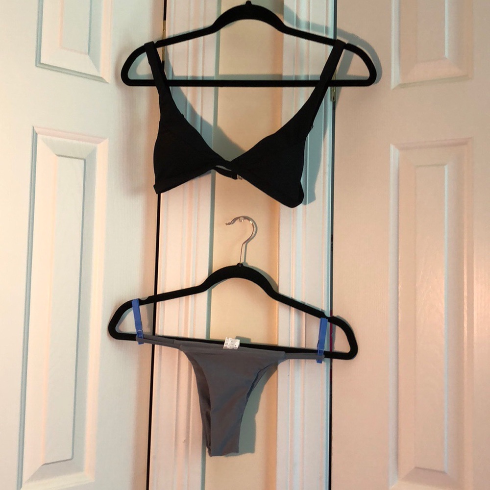 Zaful Bathing suit size small, (Top Only)